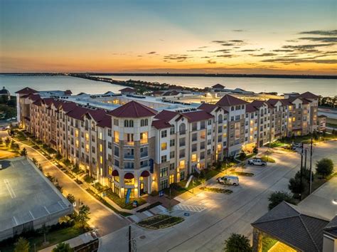 Ablon At Harbor Village .